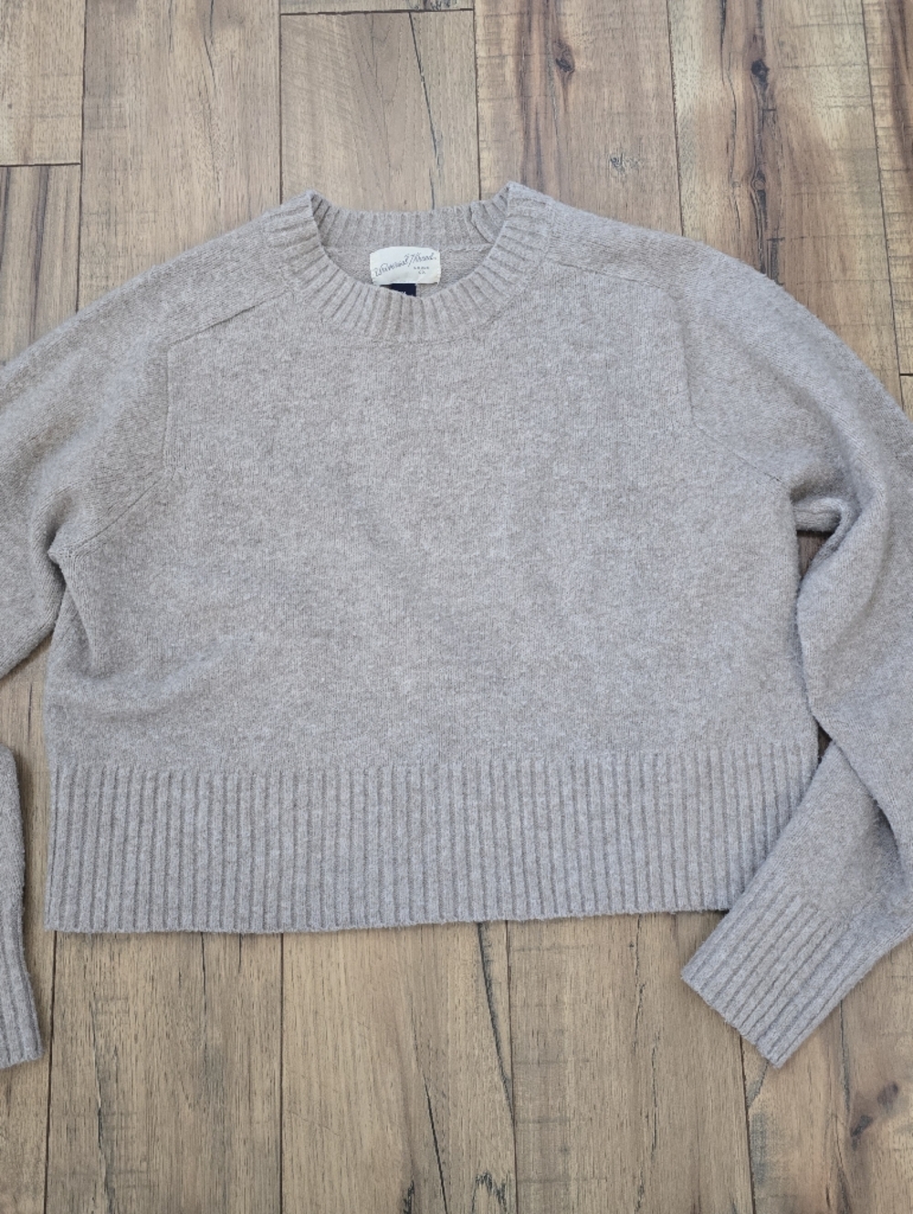 Universal Thread Women's Crewneck Sweater in Light Taupe Heather